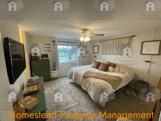 Building Photo - OUTSTANDING SOUTH SALEM LOCATION! HOME WITH A VIEW!