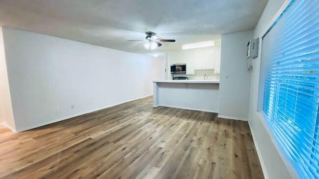 Interior Photo - 6736 Cleon Ave