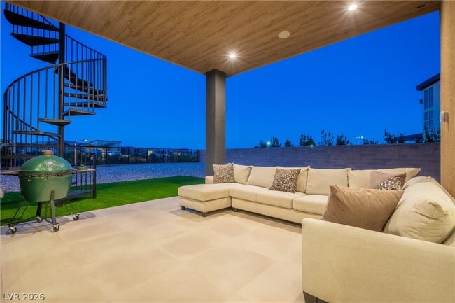 Building Photo - 5394 Succulent Rose Dr