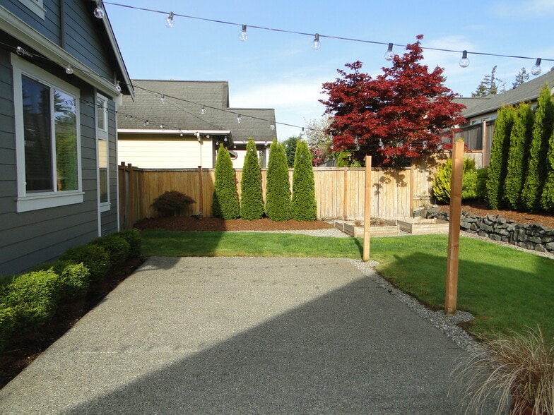 Building Photo - 2111 29th Avenue Ct SW