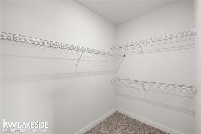 Building Photo - 34450 Maple Ln Dr