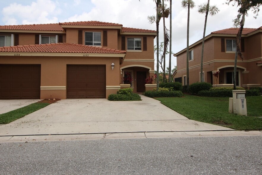 Building Photo - 6602 Sandy Bank Ter
