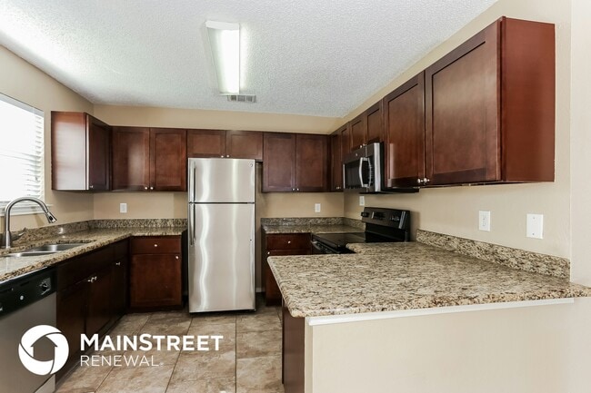 Building Photo - 945 Thorton Dr
