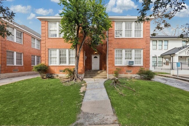 Building Photo - 1810/1812 W. Alabama St Apartments