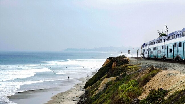 Building Photo - Charming Bungalow by the Beach in Leucadia!