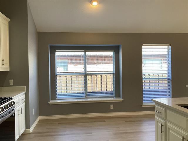 Building Photo - 825 Coppin Dr