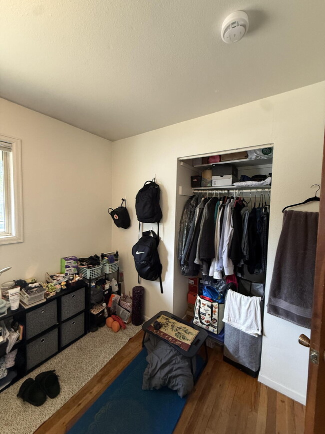 Building Photo - 3-Bedroom Home Available August 5th!
