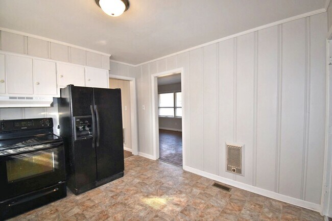 Building Photo - 3BR+bonus room home in North Murfreesboro, one level, Siegel Middle & High!