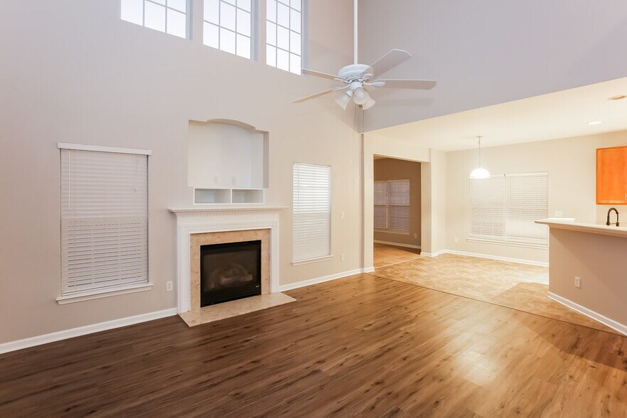 Building Photo - 7215 Hathaway Ct