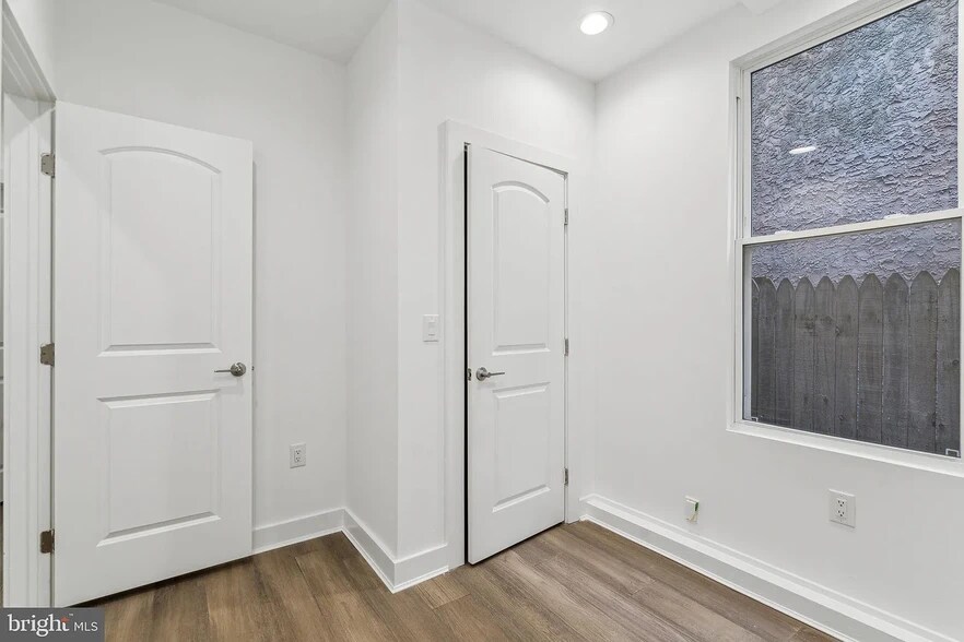 Building Photo - 2146 N Van Pelt St
