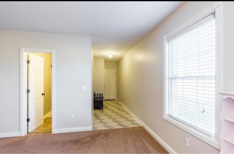 Building Photo - 1020 Echo Valley Dr