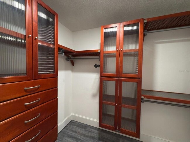 Building Photo - 2311 Heron Cir