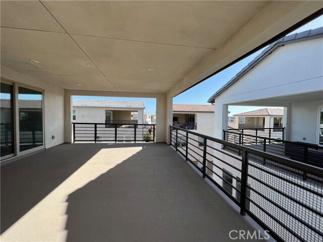 Building Photo - 110 Sculpture