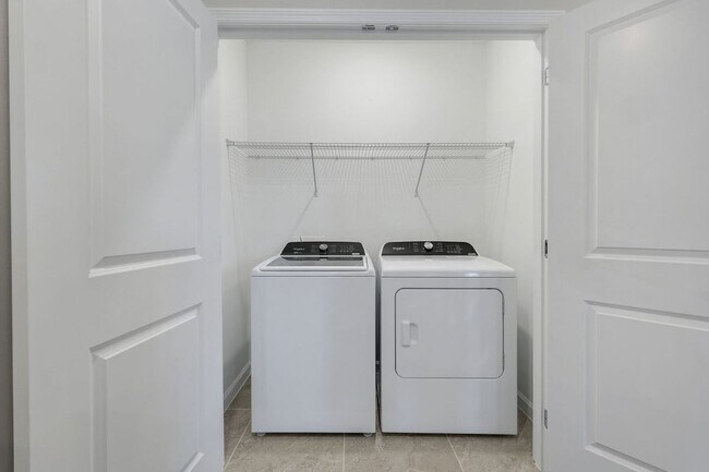 Building Photo - 27907 Radiant Ct