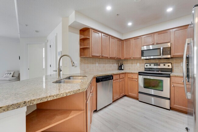 Building Photo - 155 Galicia Way