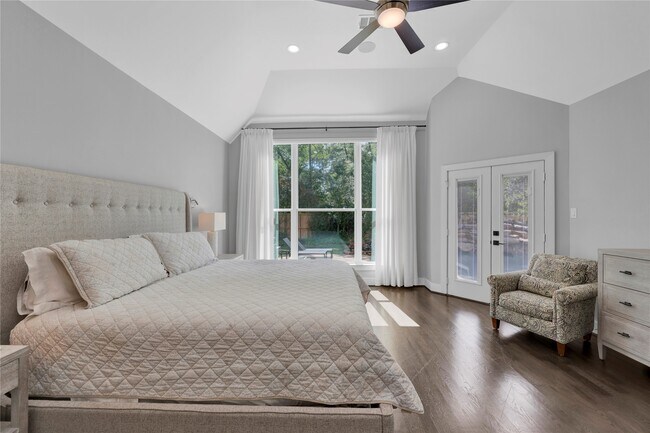 Building Photo - 19 Acorn Cluster Ct