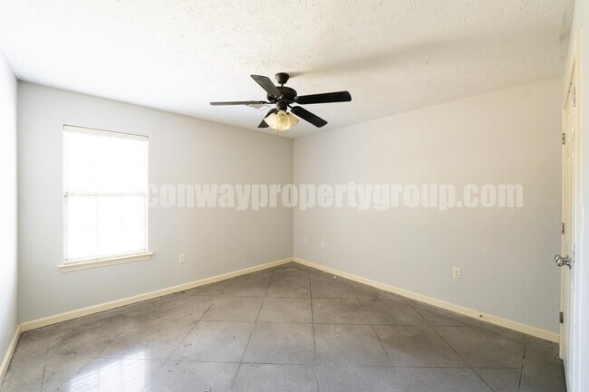 Building Photo - 1125 Wineberry Rd