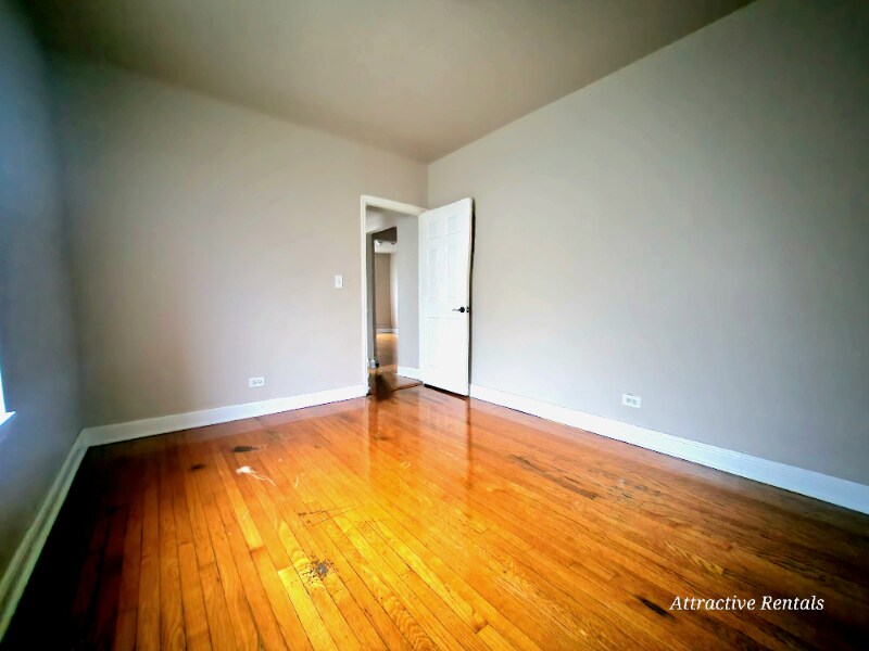 Building Photo - 4844 W Adams St