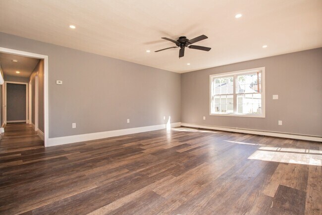 Building Photo - 126 Sears Island Dr
