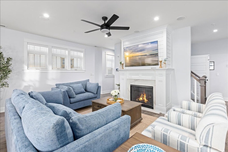 Building Photo - 9412 Ventnor Ave