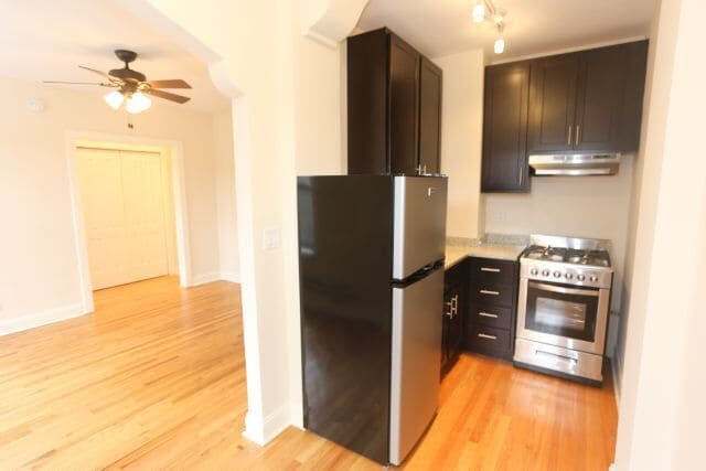 Building Photo - 617 W Patterson Ave