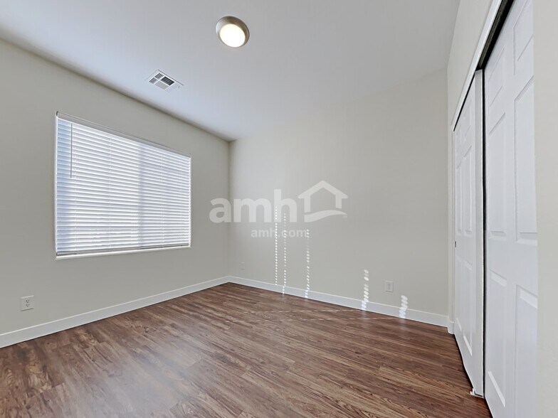 Building Photo - 8920 Cambridge Glen Ct