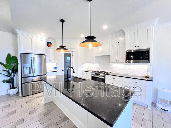 Building Photo - 2061 Larry Ln