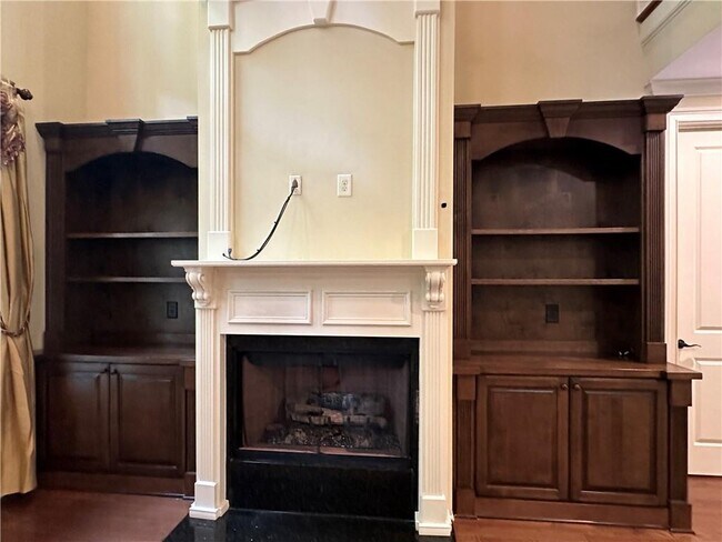 Building Photo - 510 Lake Medlock Dr