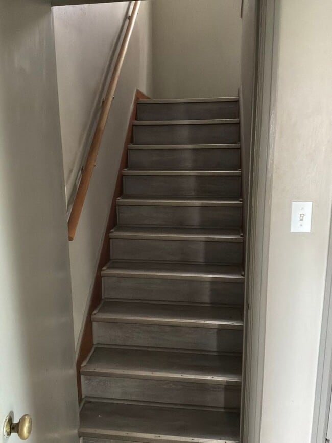 Building Photo - Charming & Comfortable 3-Bedroom Home in Capitol Heights!