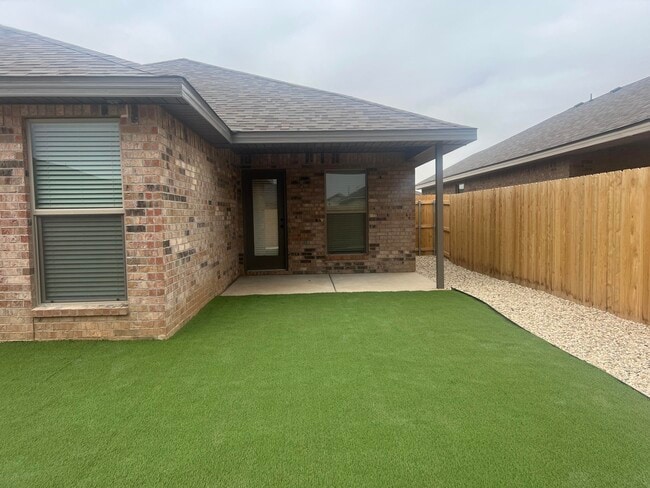 Building Photo - 1711 141st St