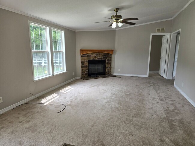 Building Photo - Quiet Country Living! Spacious 4 Bed, 2 Bath in Currituck