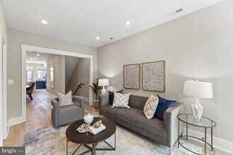 Building Photo - 1640 4th St NW