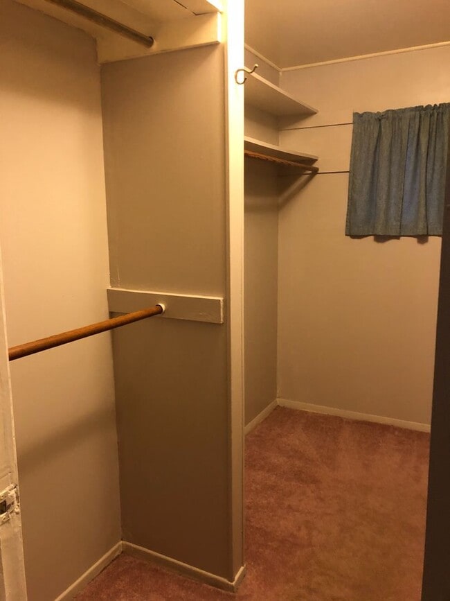 Building Photo - BROMLEY