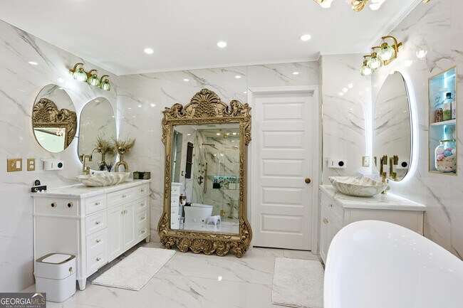 Building Photo - 341 Emporia Loop