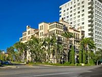 Building Photo - 10795 Wilshire Blvd