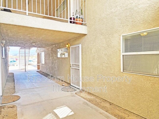 Building Photo - 2341 E Calvada Blvd