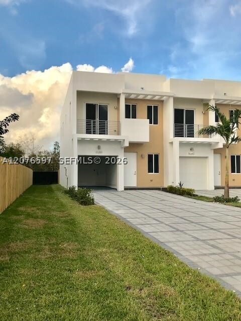Building Photo - 10289 NW 72nd Terrace