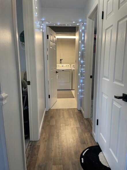 Building Photo - 17804 Park Mill Dr