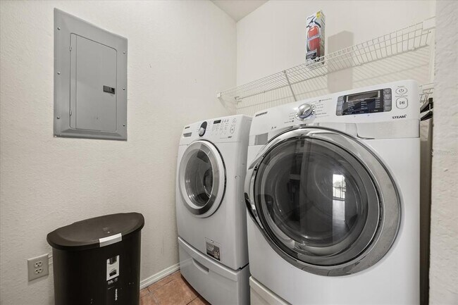 Building Photo - 126 Vista Verdi Cir