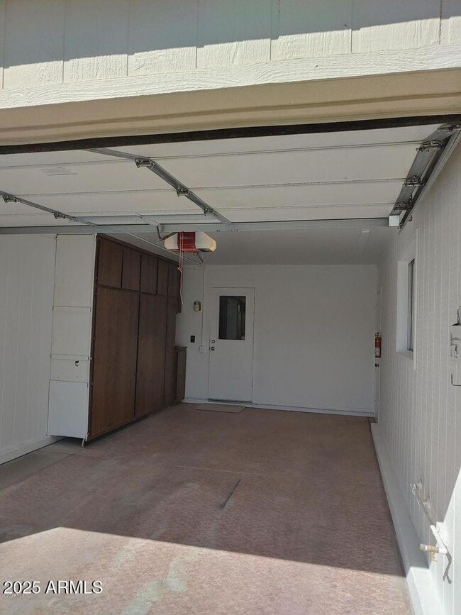 Building Photo - 17237 N 106th Ave