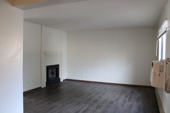 Building Photo - 710 City Park A122, Fort Collins