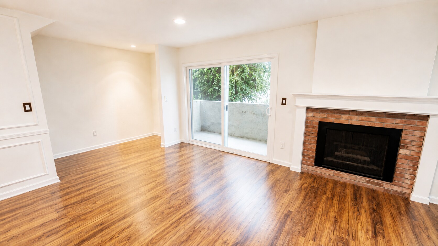 Building Photo - 5255 Bellingham Ave