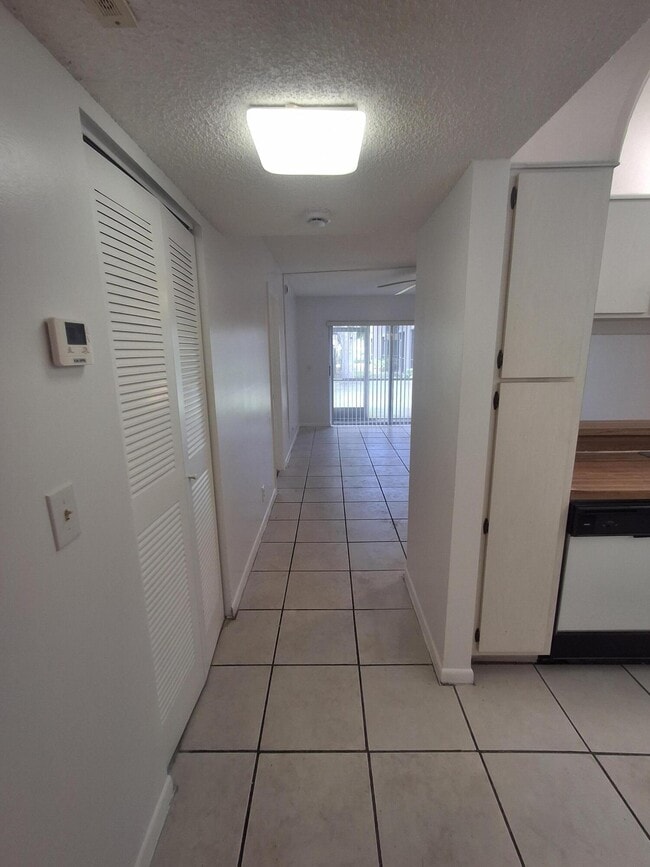 Building Photo - 8770 Royal Palm Blvd