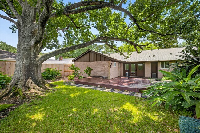 Building Photo - 5830 Yarwell Dr