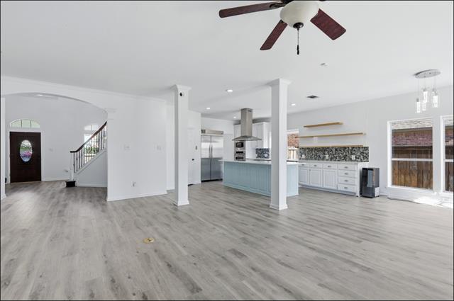 Building Photo - 3601 Sandhurst Dr