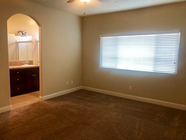 Building Photo - Large 4 Bedroom/2 Bath Home with Solar in Gossamer Grove - $2595 Per Month!