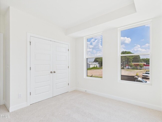 Building Photo - 1259 Shaw View Aly