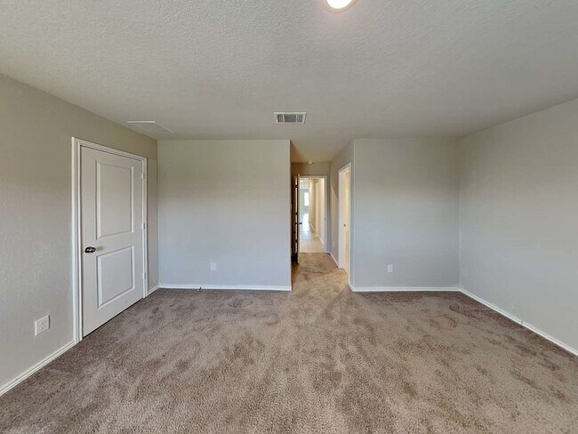 Building Photo - 4210 Southton Lk