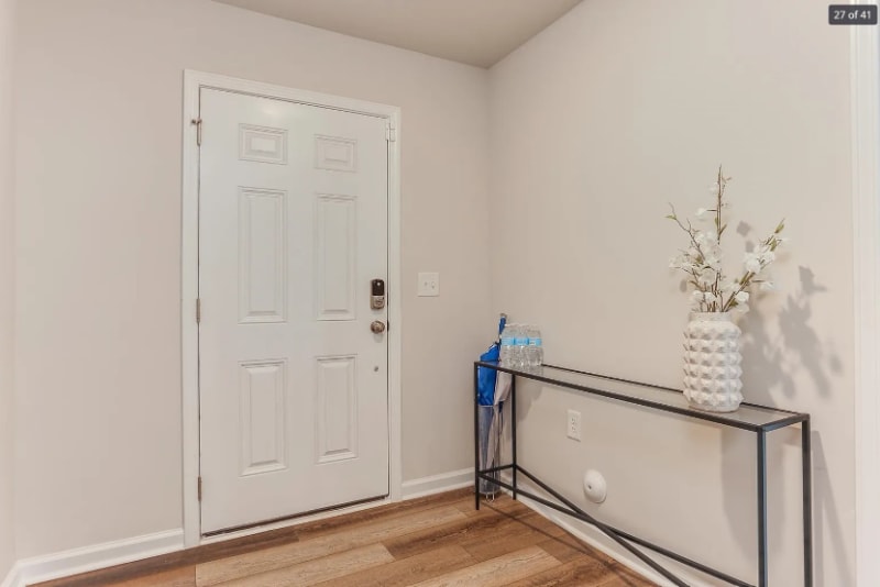 Building Photo - 304 Leland Crst Dr