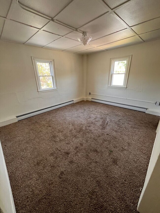 Building Photo - 1-3 Lincoln Ave